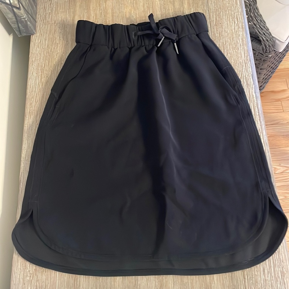 Lululemon black skirt size XS